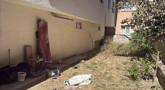 Eskişehir’de 3’üncü kattaki balkondan aşağıya düşen 4 yaşındaki çocuk yaralandı