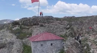 Gümüşhane’de 2 bin 500 rakımdaki Taş Mescid ilgi çekiyor