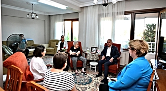 Kırklareli Valisi Turan, hane ziyaretlerini sürdürüyor