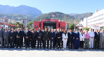 Manisa'nın düşman işgalinden kurtuluşunun 104. yılı kutlandı