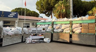 Mersin’de 50 milyon TL’lik kaçak giyim operasyonu