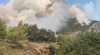 Mersin'in Bozyazı ilçesinde orman yangını çıktı