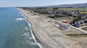 Samsun'da 5 yıldızlı halk plajının yapımı devam ediyor