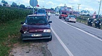 Samsun'da kamyonetle çarpışan otomobildeki 1 kişi yaralandı