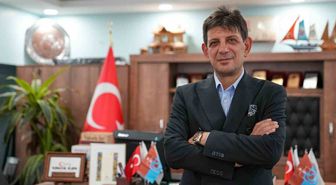 TFF’den Trabzonlular Federasyonu Genel Başkanı İsmail Turgut Öksüz’e ödül