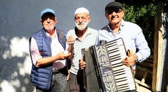 60 yıldır topladığı eşyaları müzeye bağışladı