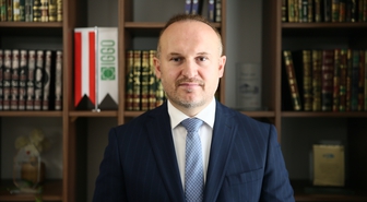 Avusturya İslam Cemaati Başkanı Vural'dan Müslümanları zan altında bırakan genellemelere tepki: