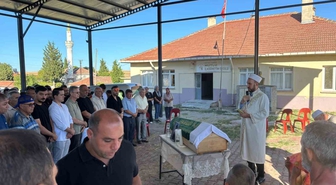 Babaeski’de kazada hayatını kaybeden çocuk son yolculuğuna uğurlandı
