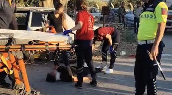 Bayındır’da otomobil ile motosiklet çarpıştı: 2 yaralı