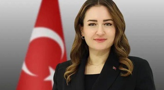 Büşra Özdemir kimdir, hangi partiden? Antalya Büyükşehir Belediye Başkanvekili Büşra Özdemir kaç yaşında, nereli, evli mi?