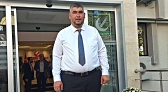 Eski ilçe başkanı evinde vurulmuş halde bulundu! Durumu kritik