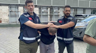 İş arkadaşını falçatayla ağır yaraladı