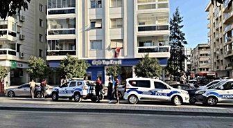 İzmir’de bankada hareketli dakikalar: Soygun girişimi iddiası polisi alarma geçirdi