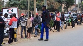 Kenya'da yabancıların küçük ölçekli ticari faaliyetlerine kısıtlamanın ardından geçici kayıt dönemi başlatıldı