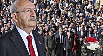 Kılıçdaroğlu Anıtkabir'de! Yanında üç büyükşehir belediye başkanı vardı
