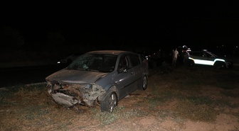 Kilis'te otomobil ile motosiklet çarpıştı, 2 kişi yaralandı