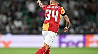 Lucas Torreira'dan tarihi gol