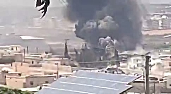 Suriye'nin İdlib kentinde mühimmat deposunda patlama meydana geldi
