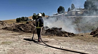 Van’da ot yangını