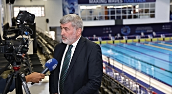 AK Parti Kocaeli Milletvekili Çakır, 2026 Avrupa Para Yüzme Şampiyonası'nı izledi