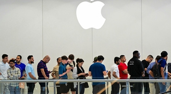 Apple lansmanı bitirdi, herkes aynı şeyi sordu: iPhone 18 nerede?