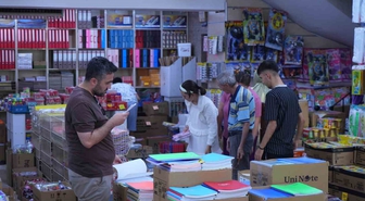Başkentte okul alışverişi hareketliliği başladı