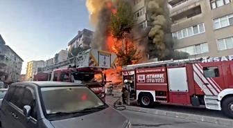 Kartal’da alev alev yanan market kullanılamaz hale geldi