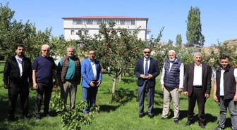 Kaymakam Ayvat; Şeyh Mustafa Tanrıverdi Külliyesi’ni ziyaret etti.