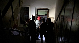 Kırıkkale'de asansörde mahsur kalan kadını itfaiye ekipleri kurtardı