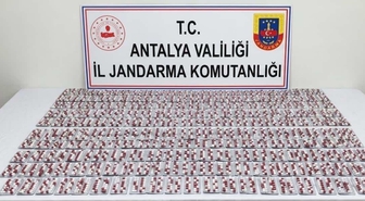 Manavgat’ta 3 bin sentetik hap ele geçirildi