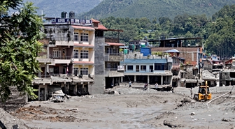 Nepal'deki selde can kaybı 1377'ye yükseldi
