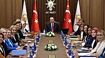 Telefonlarını kapattı, ardından bu kare geldi! CHP'li başkan Cumhurbaşkanı Erdoğan'ın toplantısında
