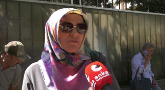 Ücretli Öğretmenler Dayanışma Derneği üyesi öğretmenler MEB önünde: 'Biz hakkımızı helal etmiyoruz, hakkımızı da alacağız'