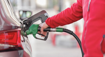 Akaryakıtta zam dalgası sürüyor... Benzine, bu gece yarısı 3 TL 20 kuruş zam bekleniyor