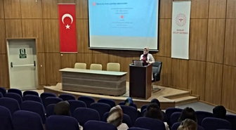 Bayburt’ta sağlık çalışanlarına sağlıklı beslenme eğitimi verildi