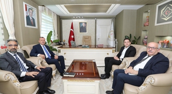 BEÜ Rektörü Elmastaş'tan Hizan Kaymakamı Öztürk'e ziyaret