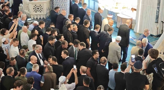 Cumhurbaşkanı Erdoğan, Rize’de cuma namazını kıldı