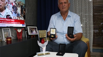Emekli astsubay 50'nci kan bağışını yaptı