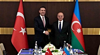 Enerji Bakanı Bayraktar, Azerbaycan’da