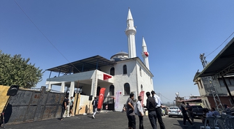 Hatay'da depremde yıkılan caminin yerine yenisi yapıldı