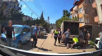 Kalp krizi geçiren 68 yaşındaki adamı polis hayata bağladı