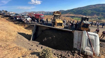 Muş’ta kamyon devrildi: 1 ölü, 1 yaralı