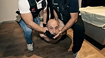 Sahte kimlik de kurtaramadı! İslam Yakut'un yakalanma anı kamerada