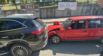 Samsun’da Tofaş, lüks SUV’a arkadan çarptı: 1 yaralı