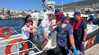 Ticari yatta rahatsızlan vatandaşı Sahil Güvenlik tahliye gerçekleştirdi