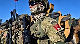 Türk ordusu tarafından eğitildiler! Ülkenin liderinden terörle mücadele talimatı