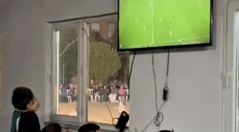 Düğüne Çorum FK maçı arası: Dışarıda halay çektiler, içeride maç izlediler