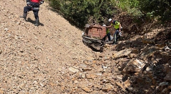 Uçurumdan yuvarlanan yaşlı motosiklet sürücüsü öldü