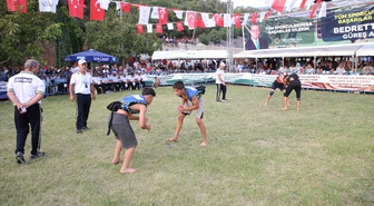 15. Belen Yayla Şenlikleri ve Aba Güreşleri'nde başpehlivanlığı Ahmet Çağatay kazandı