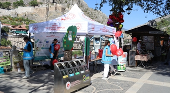 Amasya'da çocuklar tohum topları dağıtarak iklim değişikliğine dikkati çekti